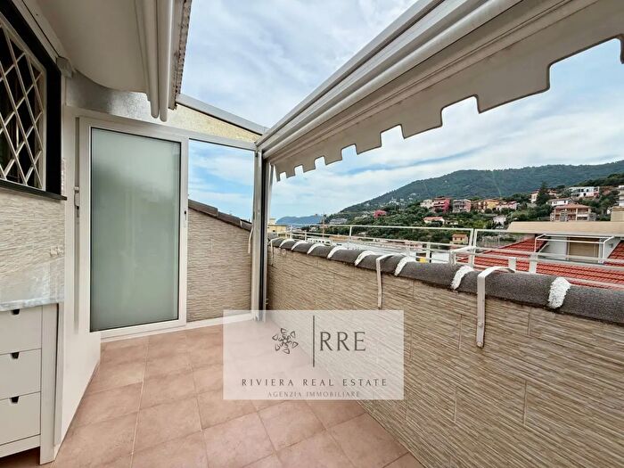 Appartamento bilocale in vendita in Via Bavera, Alassio