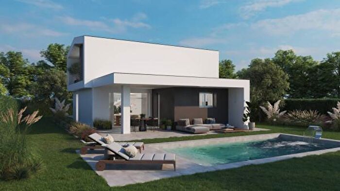 Casa con 5 locali in vendita in Via Francesco Hayez, Abano Terme