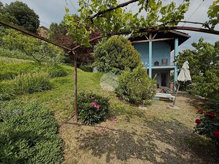 Casa quadrilocale in vendita in Str Gerbido, Bra