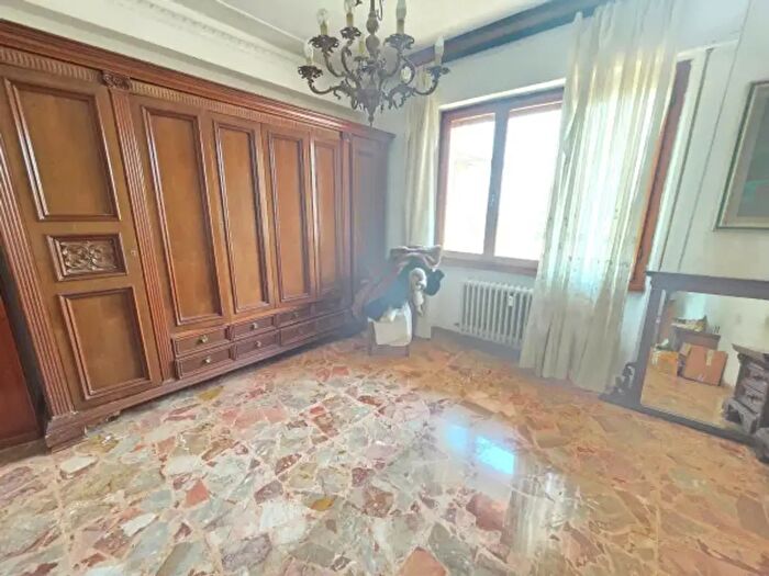 Appartamento trilocale in vendita in Via Antonio Rossellino, Prato