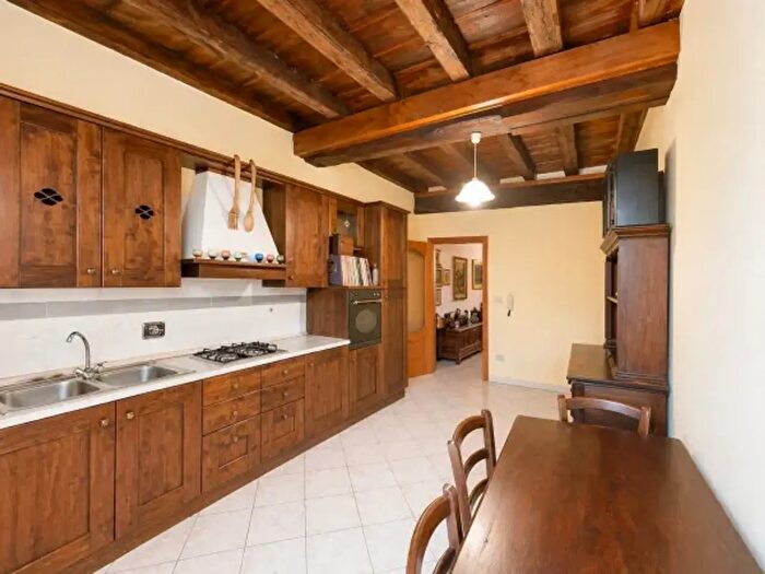 Appartamento trilocale in affitto in Piazza San Donato, Pinerolo