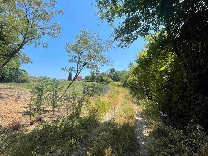 Casa quadrilocale in vendita in Pistoia