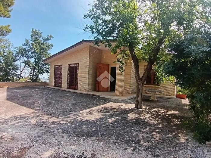 Casa con 5 locali in vendita in Via Panoramica, Cassano Delle Murge