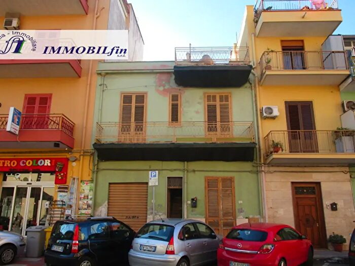 Appartamento con 7 locali in vendita in Corso Vittorio Emanuele, Villabate