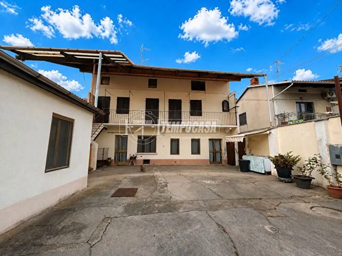 Casa quadrilocale in vendita in Via Fantoni, Cigliano