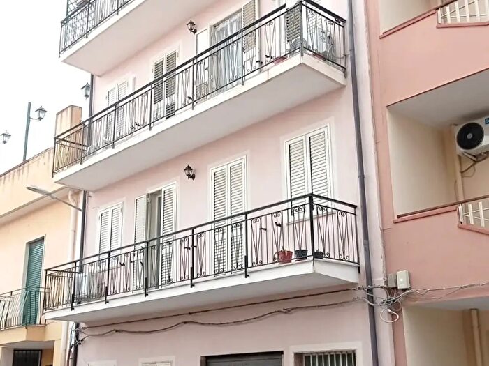 Appartamento trilocale in vendita in Via Terranova, Messina