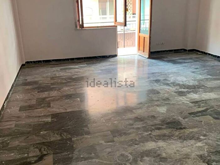 Appartamento quadrilocale in affitto in Vico Ecce Homo Diramazione Privata No Number, Ferrovieri Stadio, Reggio Calabria