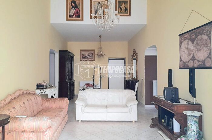 Appartamento con 5 locali in vendita in Vibo Valentia