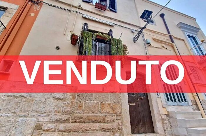 Casa trilocale in vendita in Vicolo Porta La Barra Andria Andria Centro Storico Zona Centro, Andria