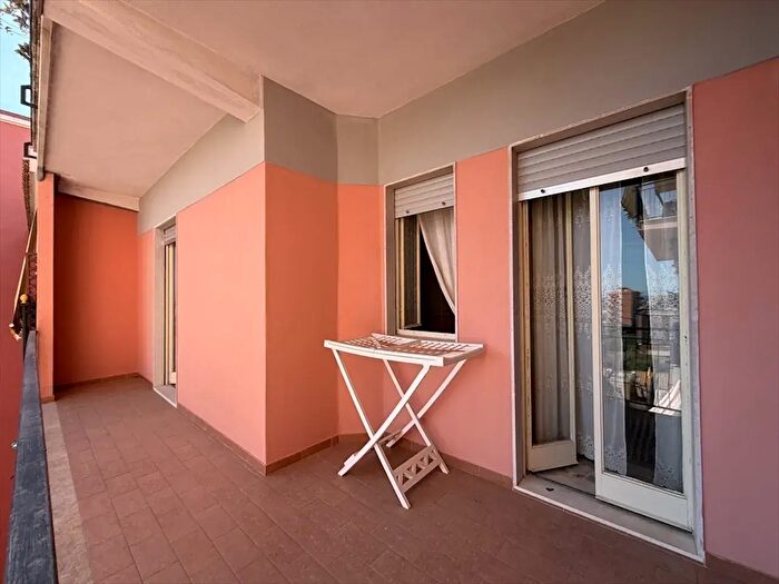 Appartamento quadrilocale in vendita in Viale dei Comuni, Siracusa