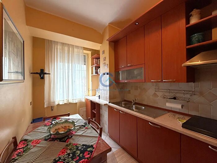 Appartamento trilocale in vendita in Via Eraclea d, Catanzaro