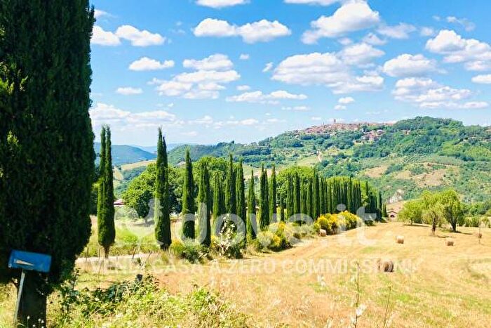 Appartamento quadrilocale in vendita in Via dei Forni a, Radicondoli