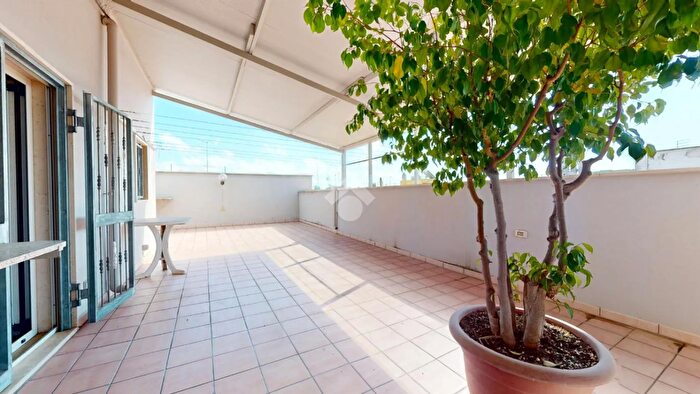 Casa quadrilocale in vendita in Via Francesco Ribezzo, Francavilla Fontana