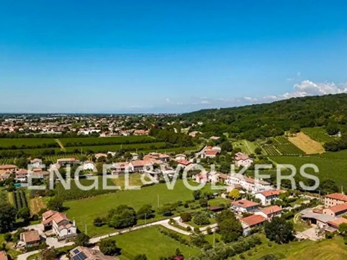 Casa trilocale in vendita in Via fra Giocondo, Volpago Del Montello