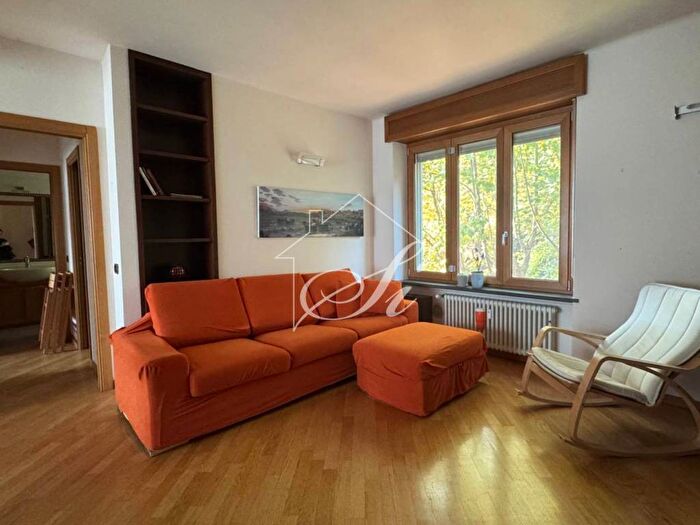 Appartamento trilocale in affitto in Via Jacopino da Tradate, Certosa, Milano