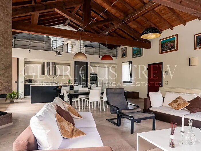 Casa con 6 locali in vendita in Via Baggio, Cusago