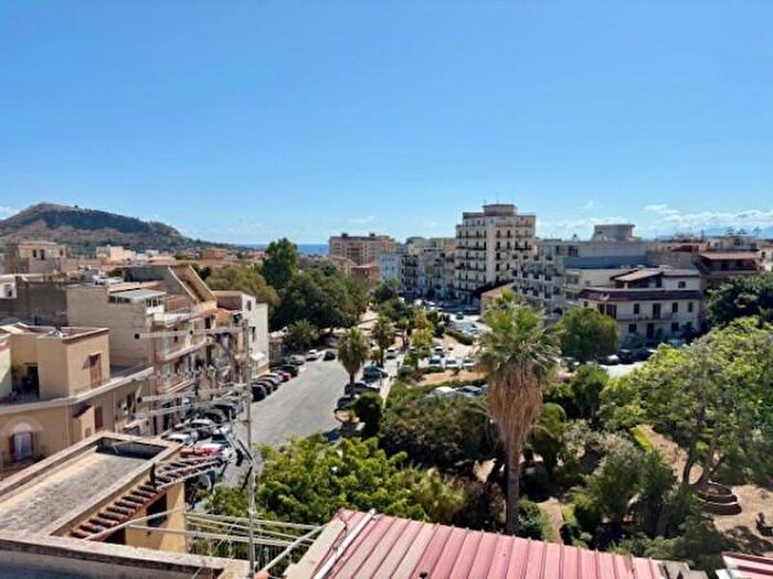 Appartamento quadrilocale in vendita in Via Spanò, Bagheria