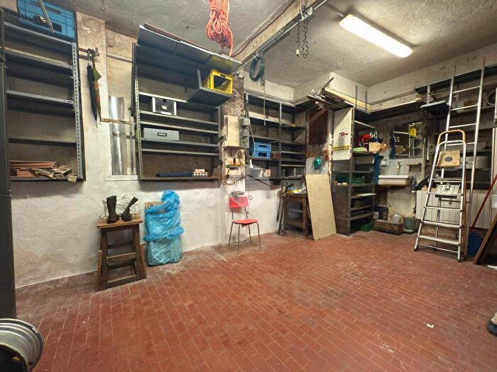 Casa monolocale in vendita in Via Giovanni Torti, Genova