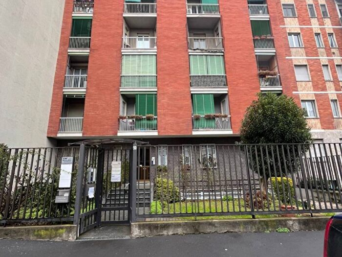 Appartamento monolocale in affitto in Via Sarzana, Istria, Milano