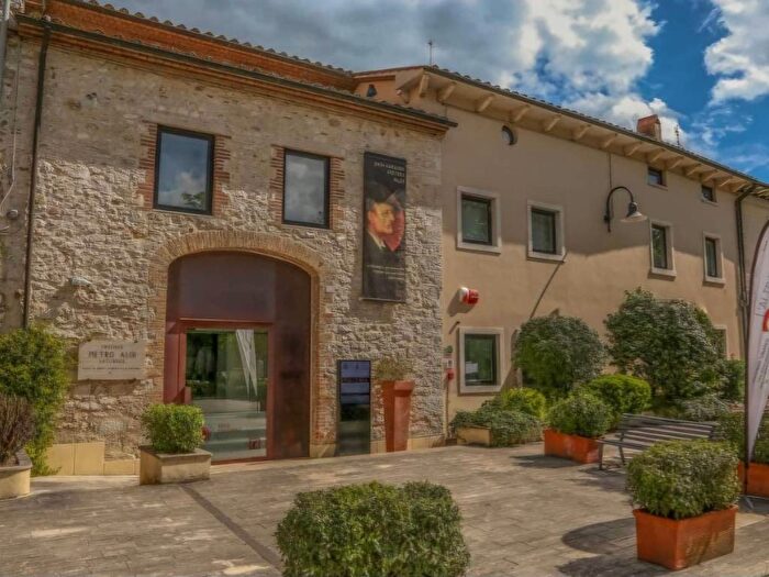 Appartamento quadrilocale in affitto in Piazza Vittorio Veneto, Saturnia, Manciano