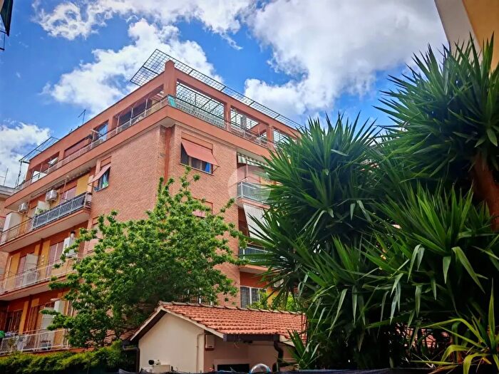 Appartamento bilocale in vendita in Via Ottavio Assarotti, Roma