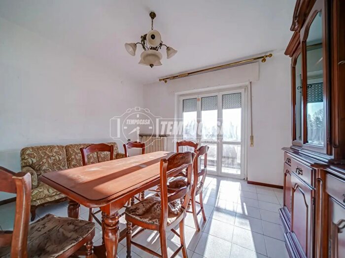 Appartamento trilocale in vendita in Via Privata Torino, Daverio