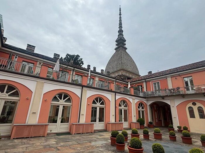 Appartamento bilocale in affitto in via Gaudenzio Ferrari, Giardini Reali, Torino
