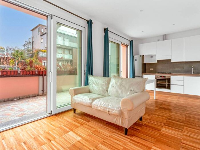Appartamento bilocale in affitto in Viale Corsica, Porta Vittoria, Milano