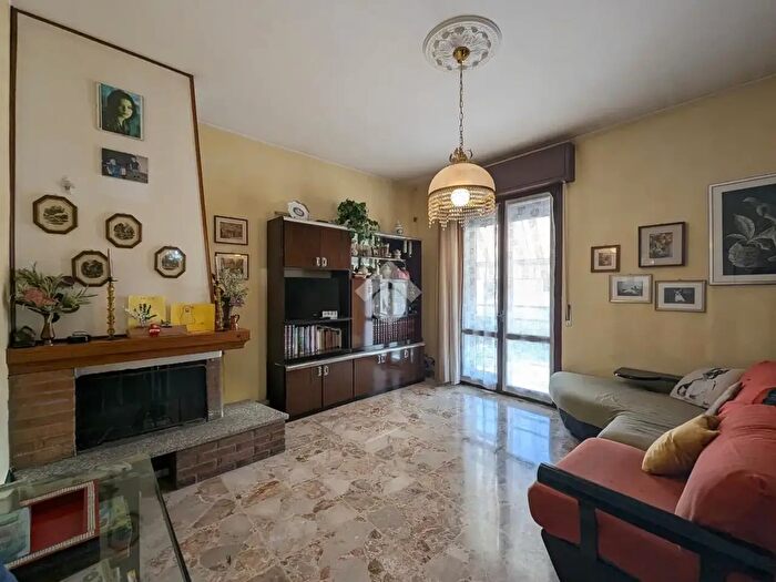 Appartamento quadrilocale in vendita in Via Fornace, Sant'Ilario D'Enza