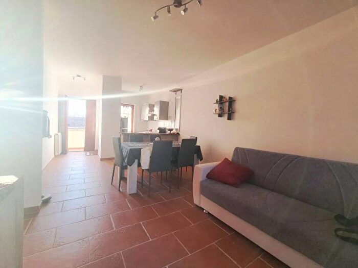 Appartamento trilocale in affitto in Area Residenziale Semiperiferia Bolsena, Bolsena