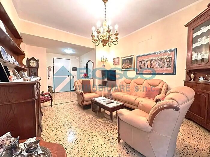 Appartamento con 5 locali in vendita in Via Vittorio Veneto, La Spezia