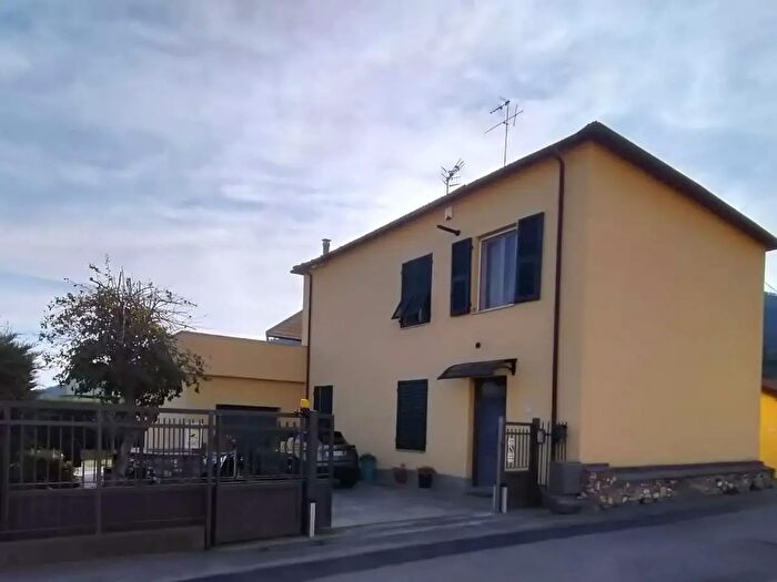 Casa con 6 locali in vendita in Andora