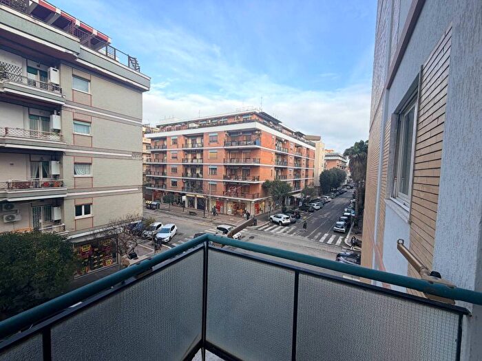 Appartamento trilocale in affitto in Via delle Baleniere, Ostia Ponente, Roma