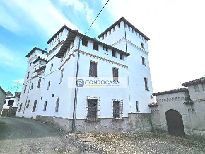 Casa con 12 locali in vendita in Via Novi, Sant'Agata Fossili