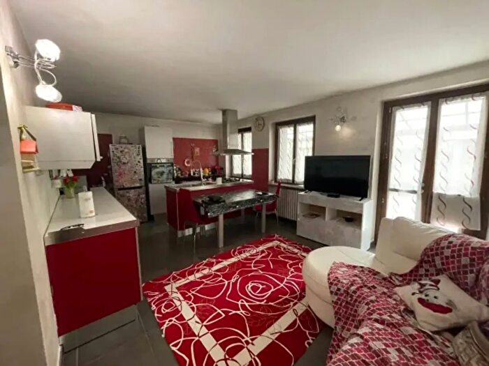 Casa con 5 locali in vendita in Vicolo Siegert Aloise, Gassino Torinese