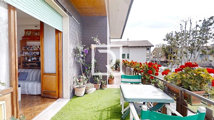 Appartamento con 8 locali in vendita in San Mauro Pascoli