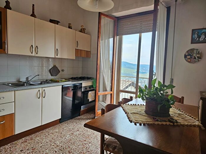 Appartamento quadrilocale in vendita in Via Garibaldi, Pontassieve