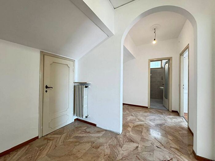 Appartamento bilocale in affitto in Strada Massimo d'Azeglio, Parco Ducale Oltretorrente, Parma