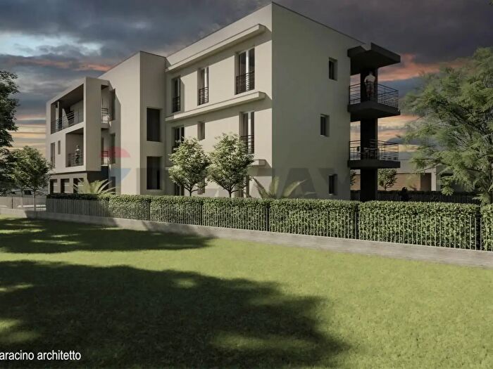 Appartamento quadrilocale in vendita in Via Uberto da Masanzana Snc, Mesenzana