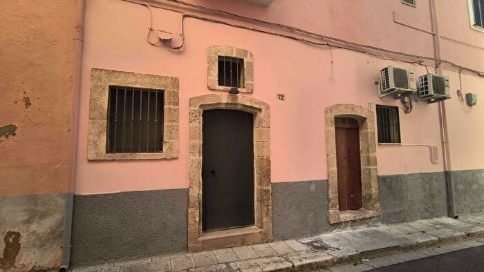 Casa monolocale in vendita in Vico Castelfidardo, Monopoli