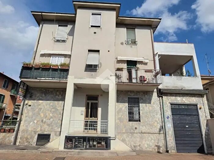 Case in Vendita e in Affitto - 3