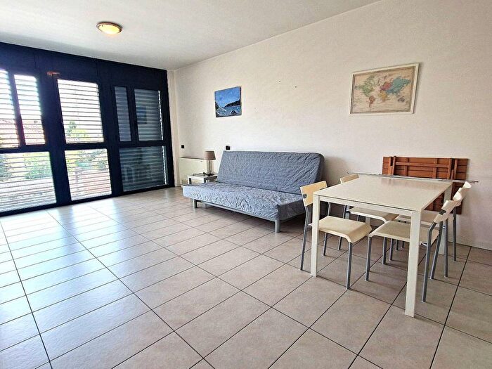 Appartamento monolocale in affitto in Via Ortigara, Semicentro, Vimercate