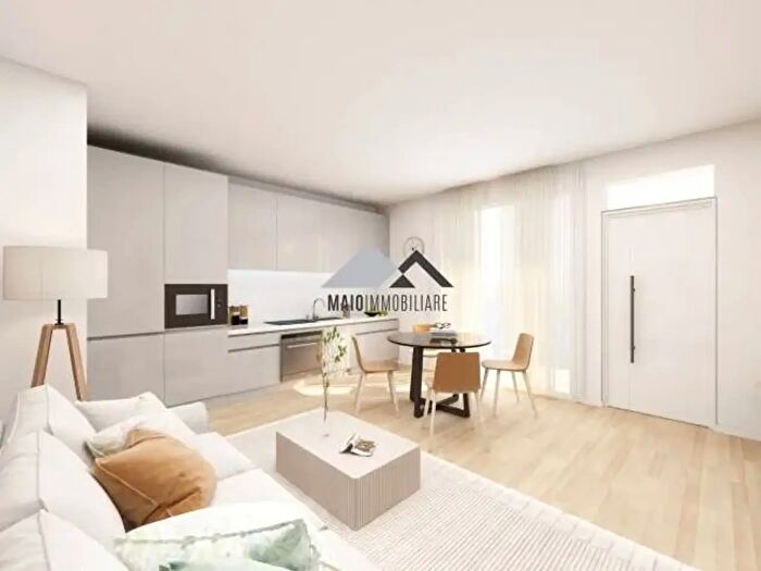 Appartamento trilocale in vendita in Viale Ceccarini, Riccione