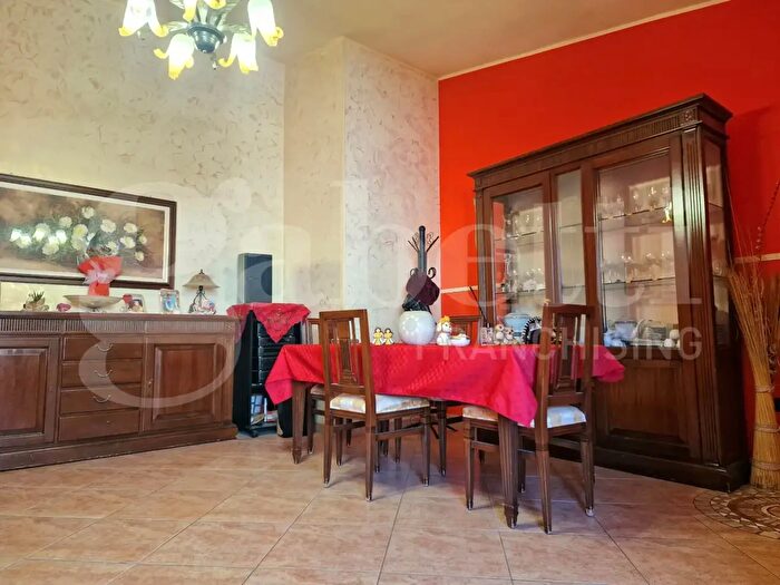 Appartamento con 5 locali in vendita in Via Genova, Sestu