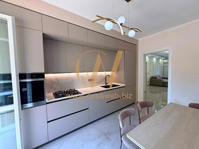 Appartamento quadrilocale in affitto in Via Della Resistenza, Lincoln, Caserta