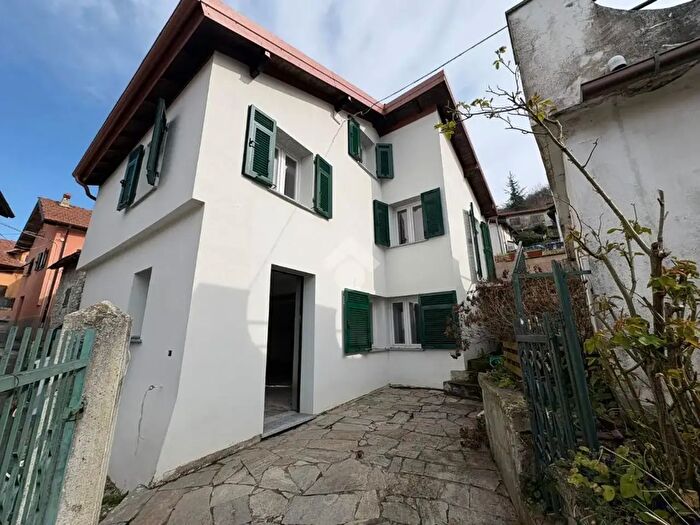 Casa trilocale in vendita in Località Ternano, Valbrevenna