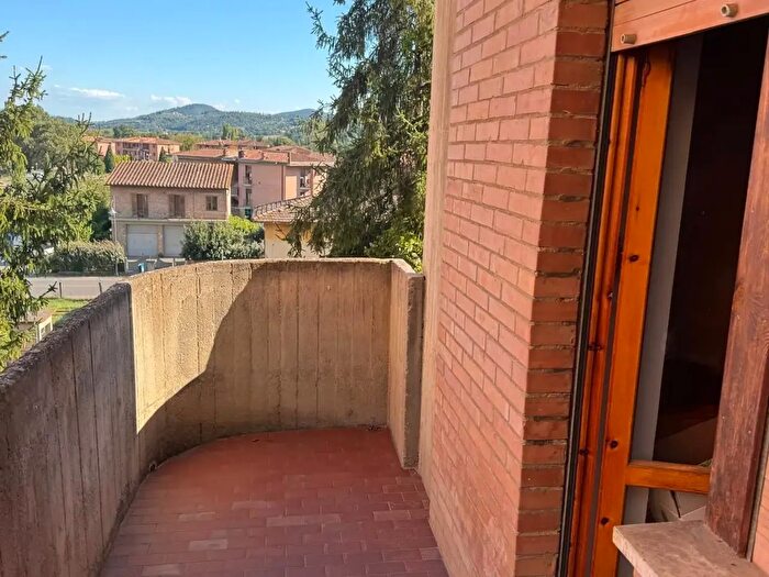 Appartamento con 6 locali in vendita in Sovicille
