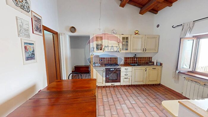 Appartamento quadrilocale in vendita in Via Gorizia, Valtopina