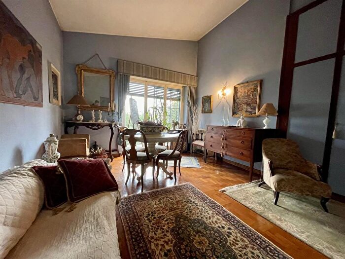 Appartamento trilocale in vendita in Via Monte di Casa, Roma