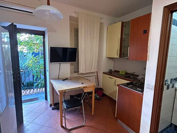 Appartamento monolocale in affitto in Via Pietro Custodi, Corso San Gottardo, Milano